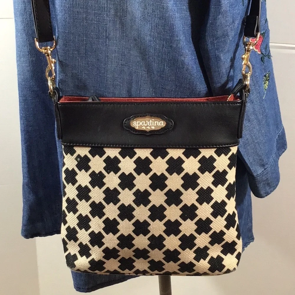 Spartina 449 b/w linen/leather crossbody bag
